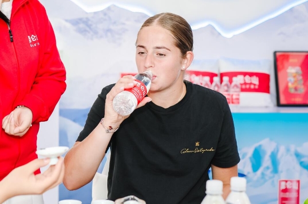 国米对阵荷甲球队战绩：21场获胜9场，对费耶诺德两场不胜.